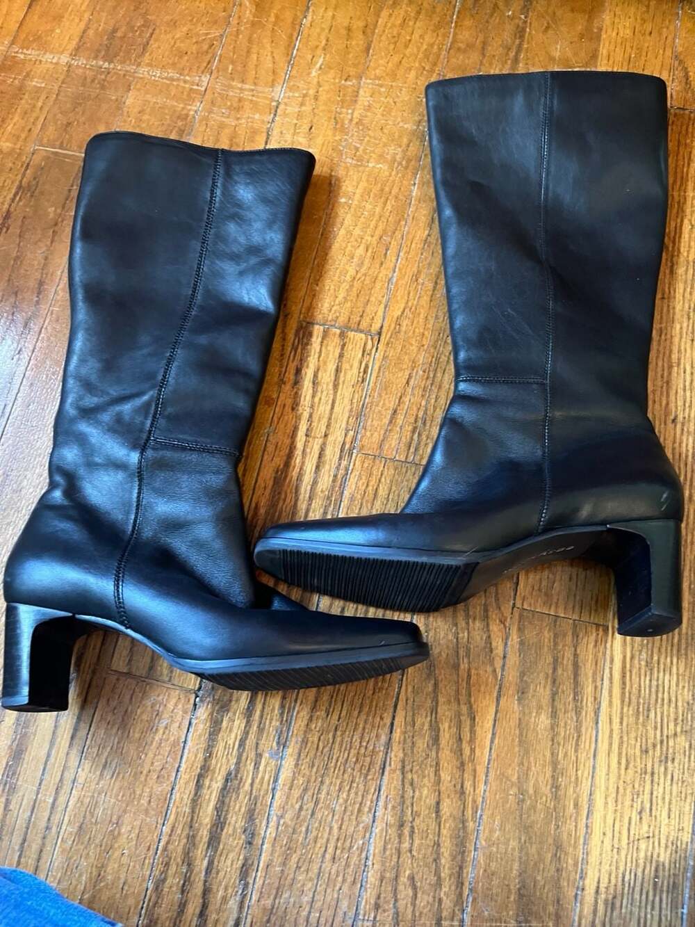 Black Leather Heeled Ankle Boots Classic Minimalist Block Heel Boots